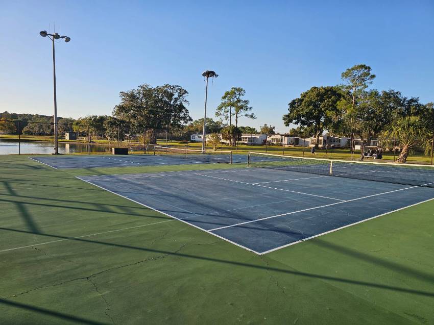 1436 Champion Dr a Lakeland, FL Mobile or Manufactured Home for Sale