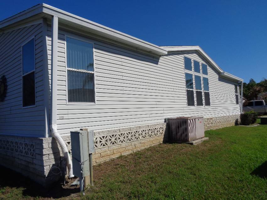 1436 Champion Dr a Lakeland, FL Mobile or Manufactured Home for Sale