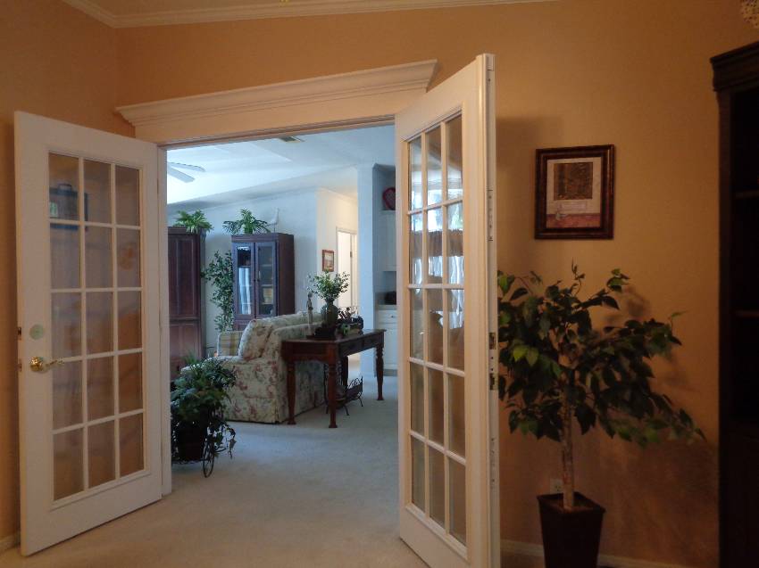 1436 Champion Dr a Lakeland, FL Mobile or Manufactured Home for Sale