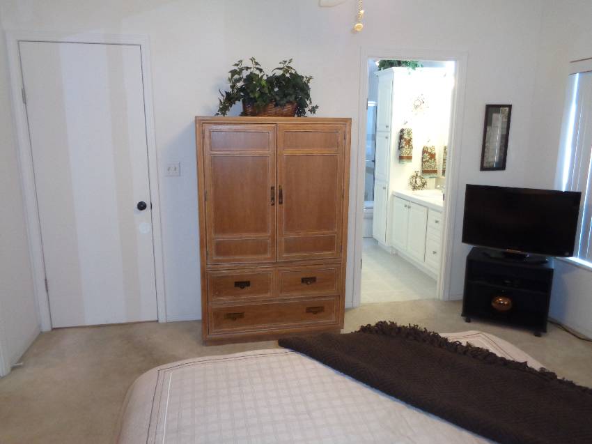 1436 Champion Dr a Lakeland, FL Mobile or Manufactured Home for Sale