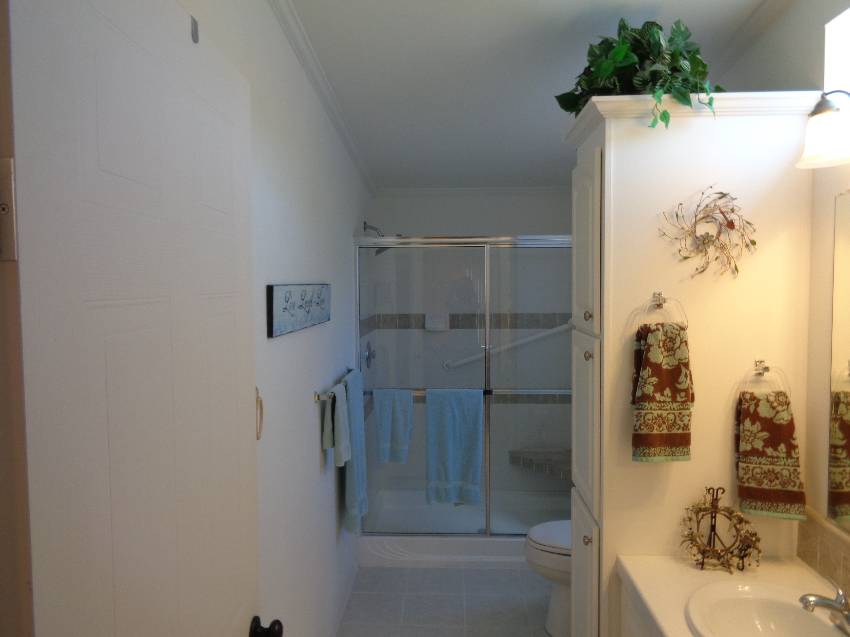 1436 Champion Dr a Lakeland, FL Mobile or Manufactured Home for Sale