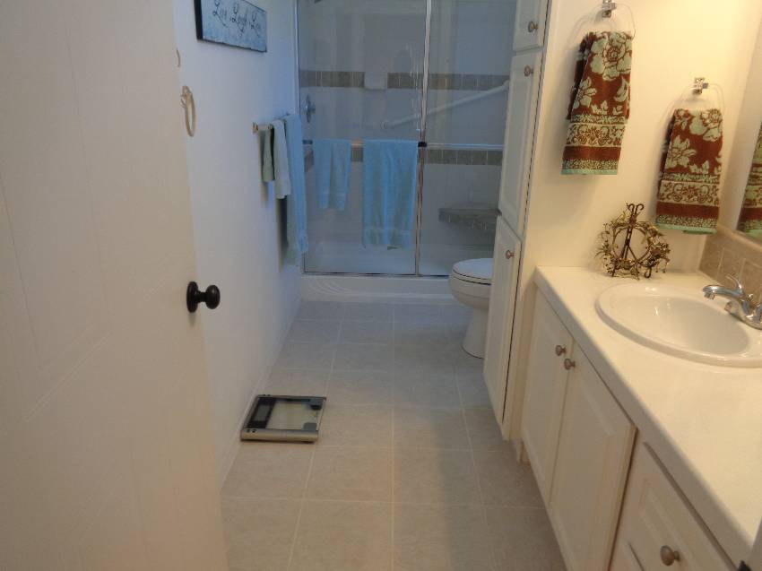 1436 Champion Dr a Lakeland, FL Mobile or Manufactured Home for Sale