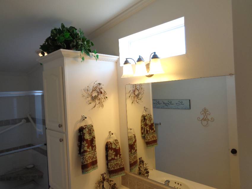 1436 Champion Dr a Lakeland, FL Mobile or Manufactured Home for Sale