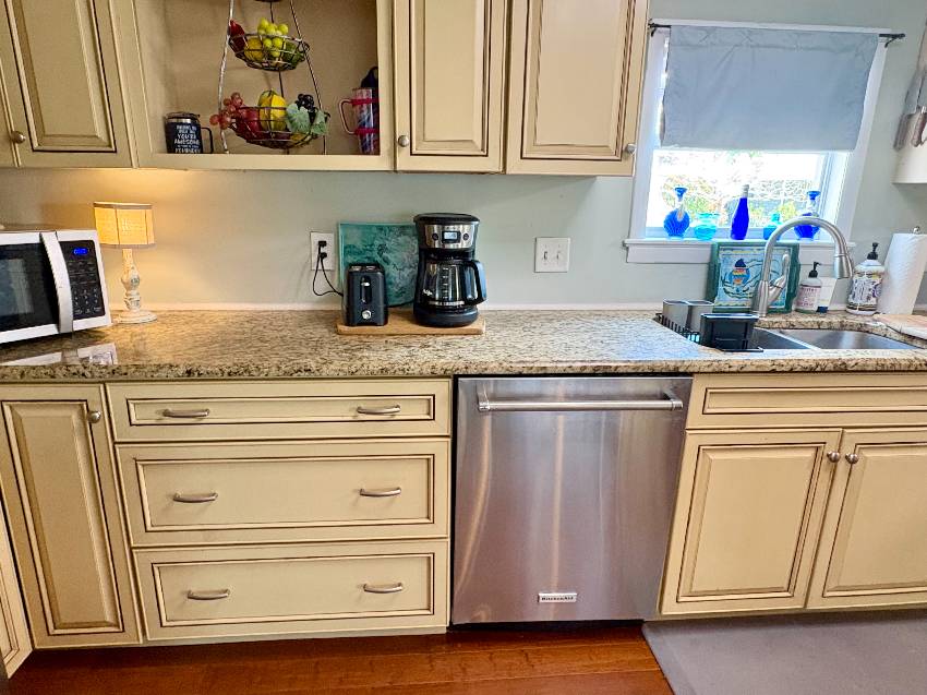 989 Eleuthera a Venice, FL Mobile or Manufactured Home for Sale