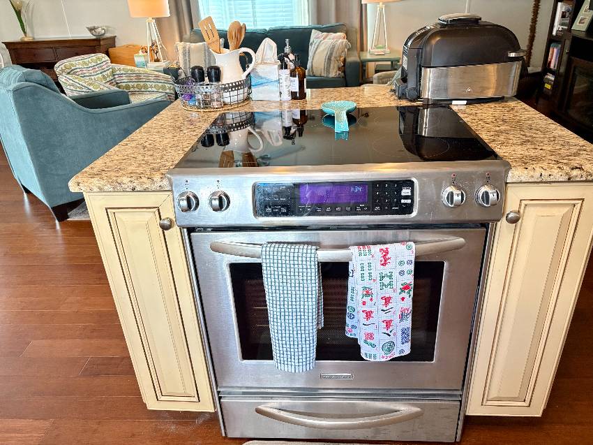 989 Eleuthera a Venice, FL Mobile or Manufactured Home for Sale