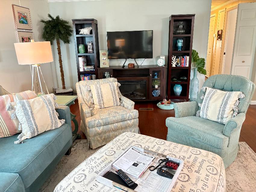 989 Eleuthera a Venice, FL Mobile or Manufactured Home for Sale