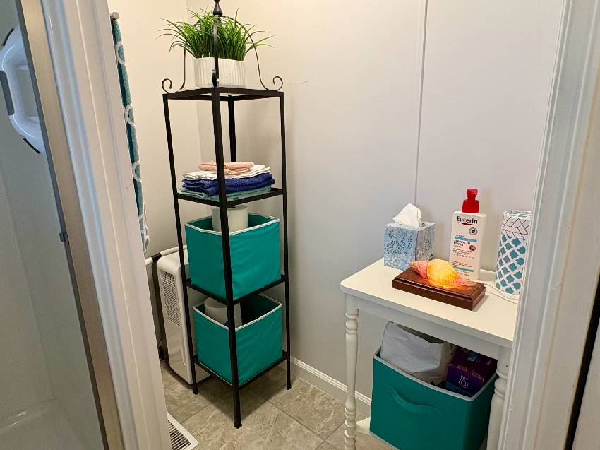 989 Eleuthera a Venice, FL Mobile or Manufactured Home for Sale