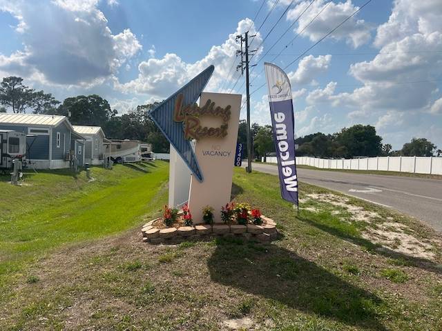 37400 Chancey Rd, #123 a Zephyrhills, FL Mobile or Manufactured Home for Sale