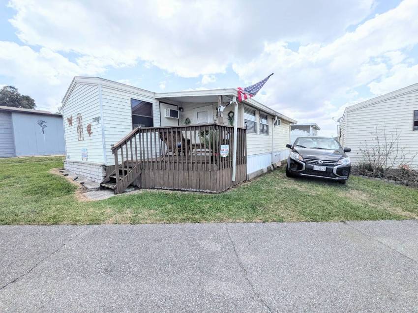 7749 Oneco Rd a Zephyrhills, FL Mobile or Manufactured Home for Sale