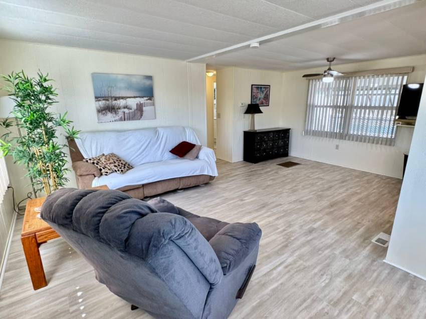 1100 Curlew Rd Lot 147 a Dunedin, FL Mobile or Manufactured Home for Sale