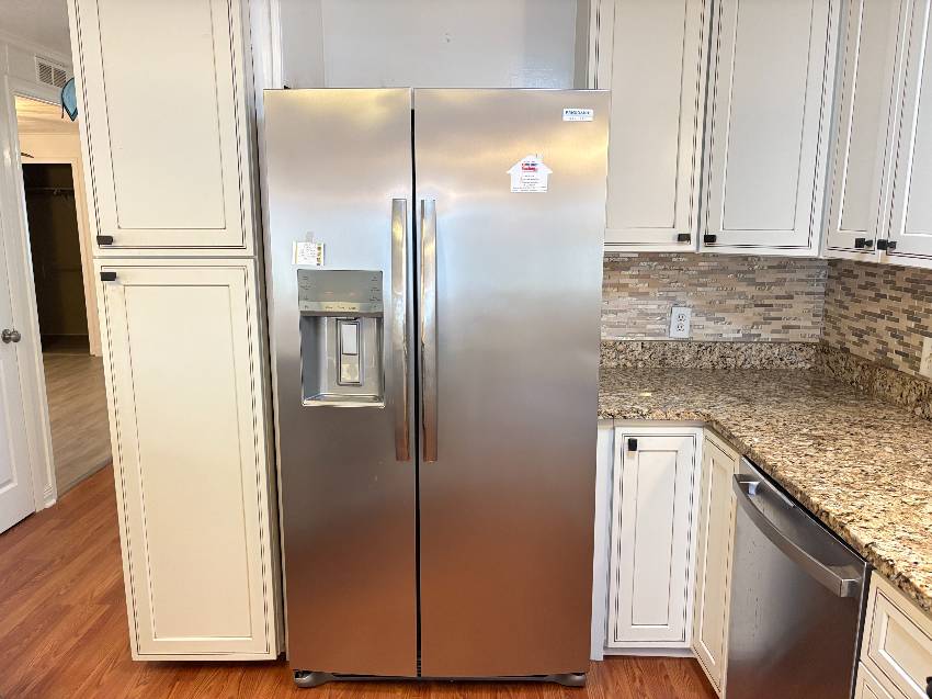 430 Cobia a Venice, FL Mobile or Manufactured Home for Sale