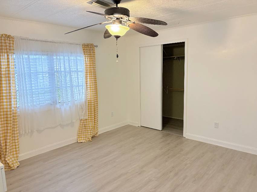 430 Cobia a Venice, FL Mobile or Manufactured Home for Sale