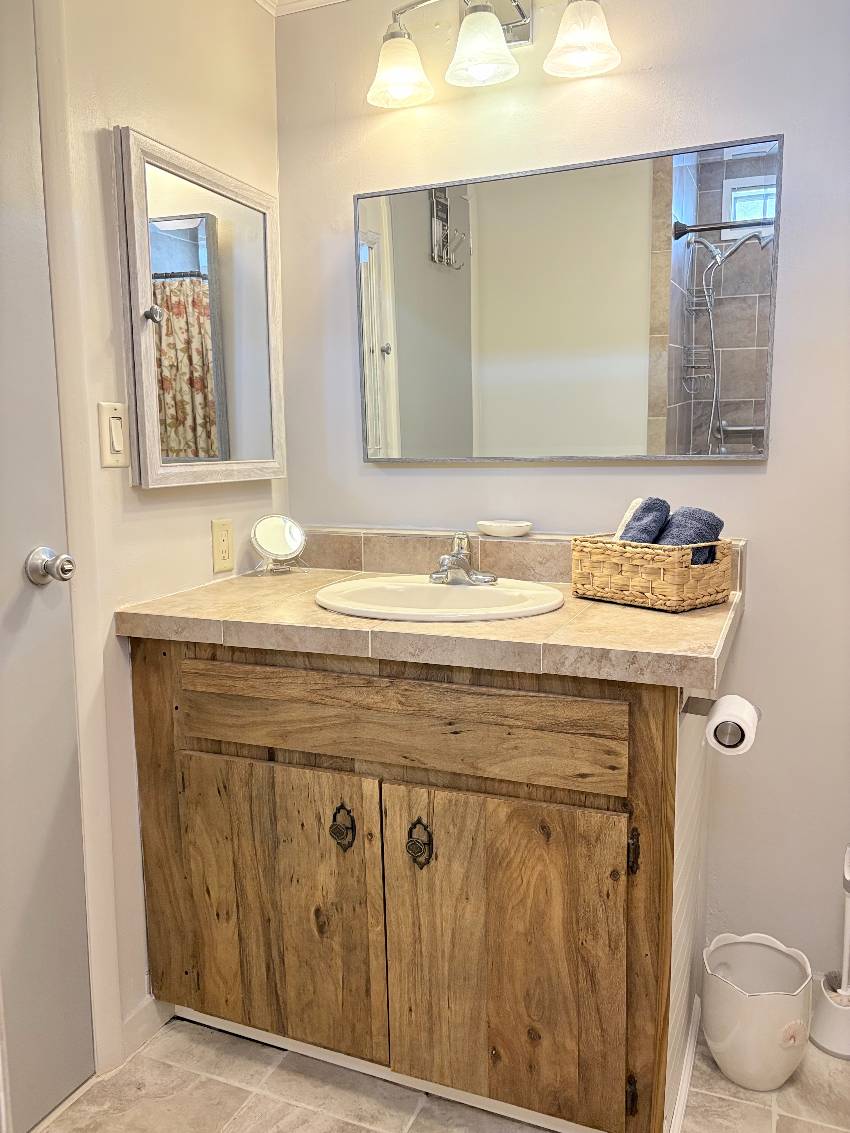 414 Zacapa a Venice, FL Mobile or Manufactured Home for Sale