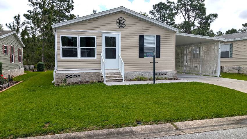 10667 S Sterlingshire Terrace a Homosassa, FL Mobile or Manufactured Home for Sale