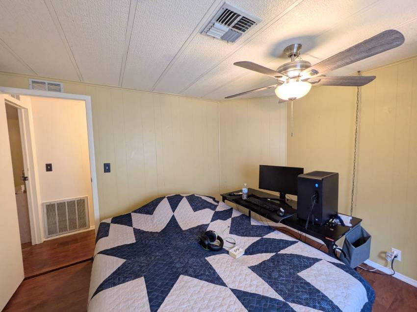 15666 49th St N Lot 1139 a Clearwater, FL Mobile or Manufactured Home for Sale