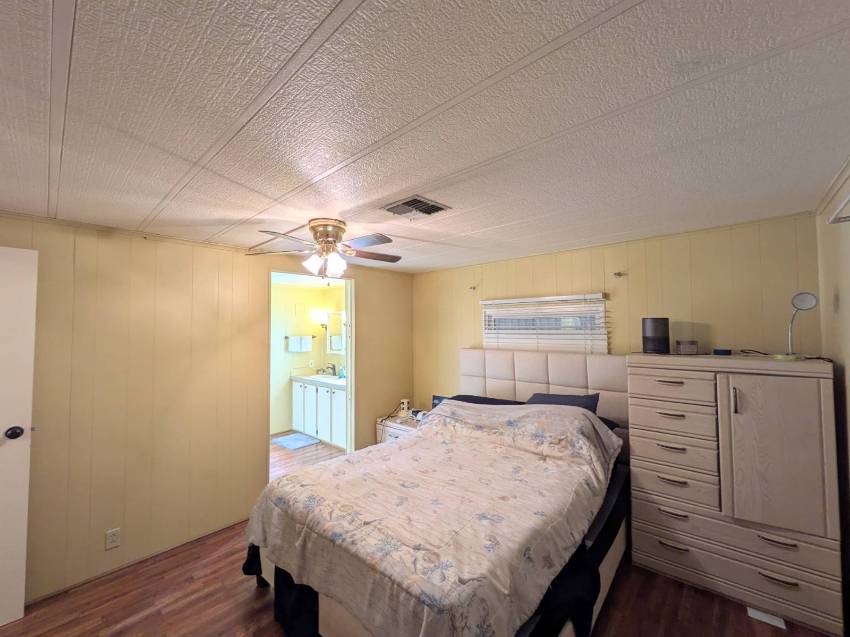 15666 49th St N Lot 1139 a Clearwater, FL Mobile or Manufactured Home for Sale