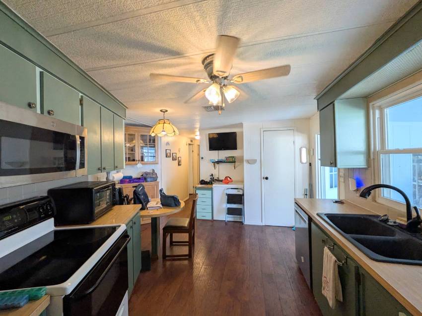 15666 49th St N Lot 1139 a Clearwater, FL Mobile or Manufactured Home for Sale