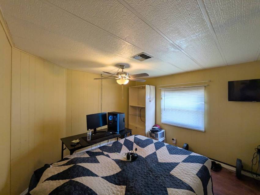 15666 49th St N Lot 1139 a Clearwater, FL Mobile or Manufactured Home for Sale