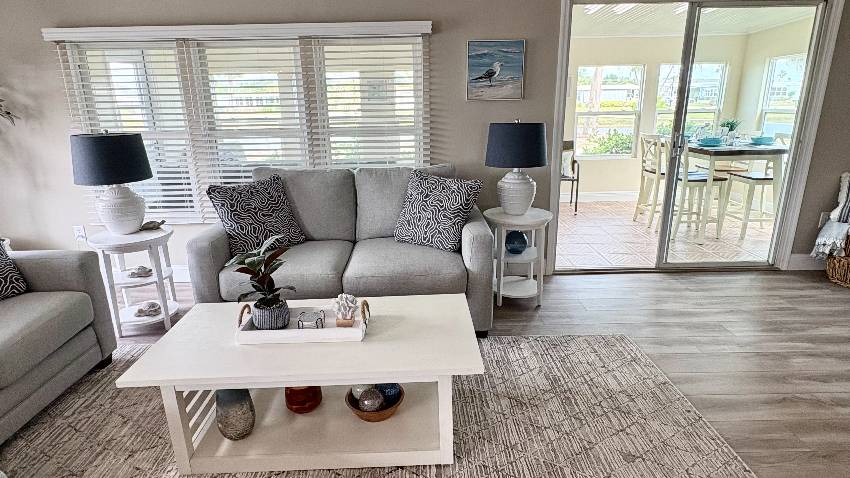 936 Xanadu a Venice, FL Mobile or Manufactured Home for Sale