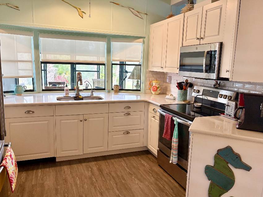 1239 N Indies Circle a Venice, FL Mobile or Manufactured Home for Sale