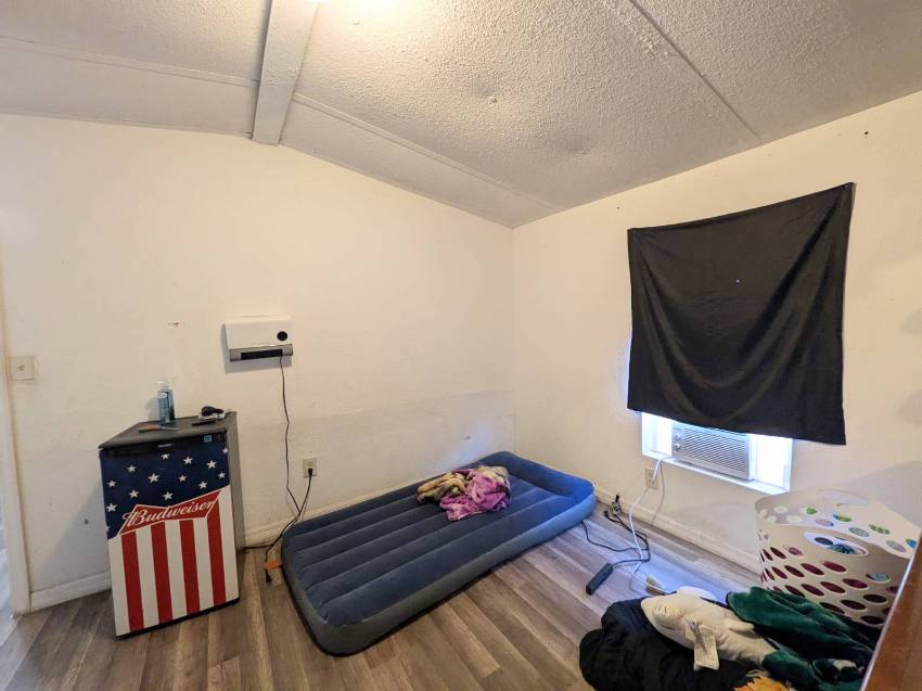 14248 Choctaw Village Dr a Tampa, FL Mobile or Manufactured Home for Sale