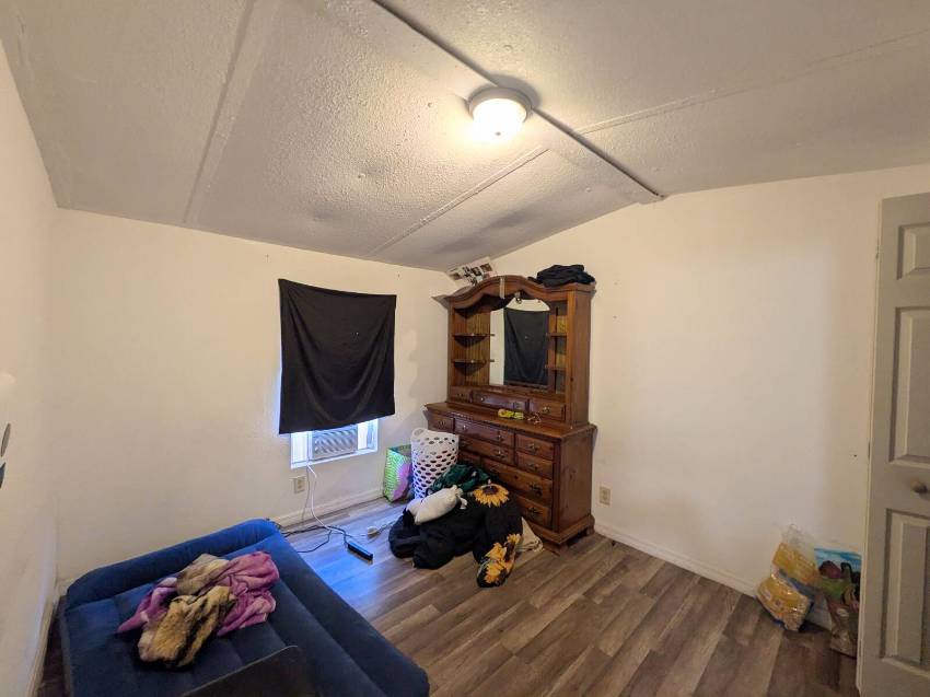 14248 Choctaw Village Dr a Tampa, FL Mobile or Manufactured Home for Sale