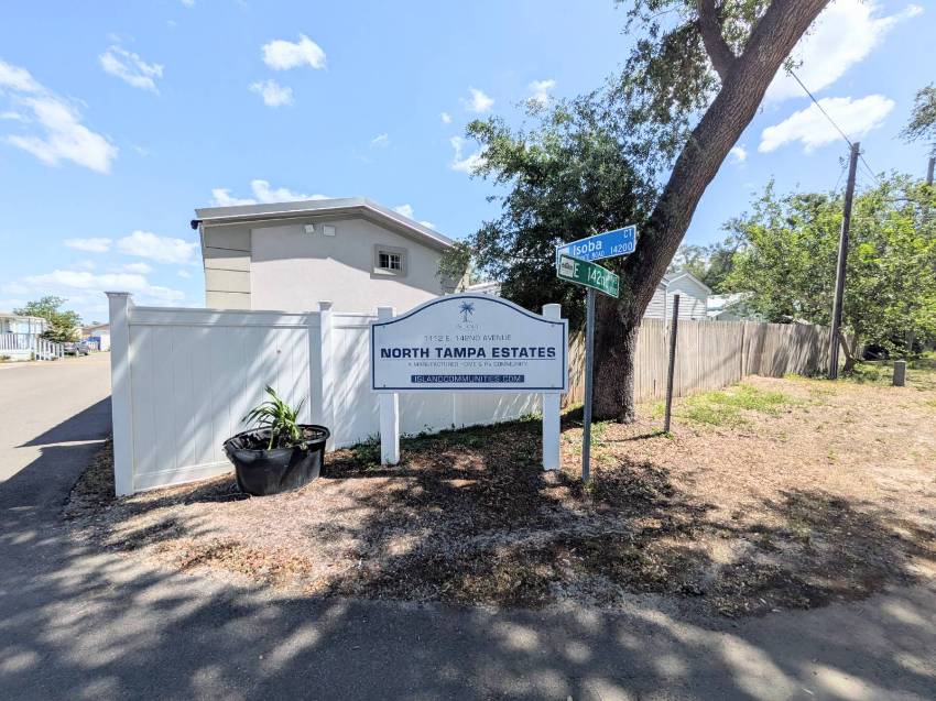 14248 Choctaw Village Dr a Tampa, FL Mobile or Manufactured Home for Sale