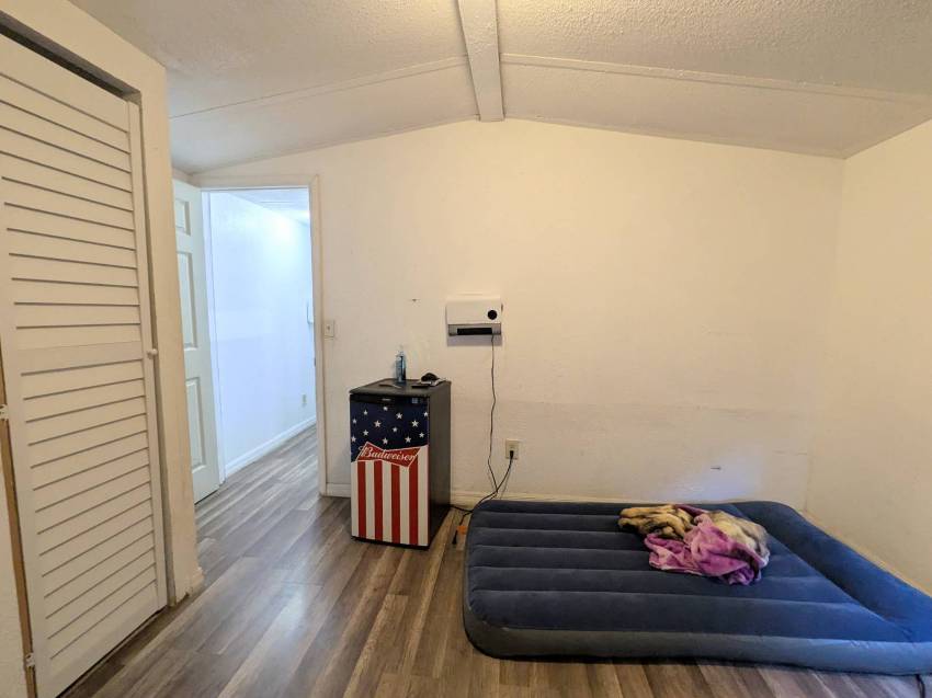 14248 Choctaw Village Dr a Tampa, FL Mobile or Manufactured Home for Sale