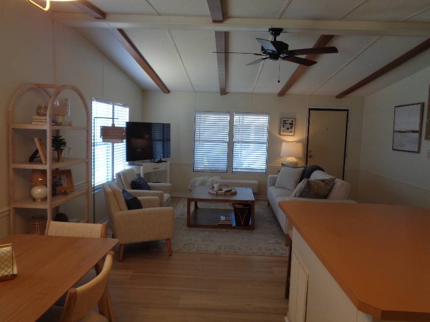 1461 Gladiola Dr a Lakeland, FL Mobile or Manufactured Home for Sale