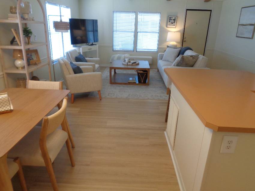 1461 Gladiola Dr a Lakeland, FL Mobile or Manufactured Home for Sale
