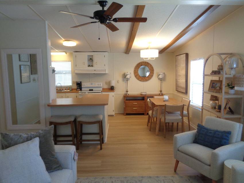 1461 Gladiola Dr a Lakeland, FL Mobile or Manufactured Home for Sale