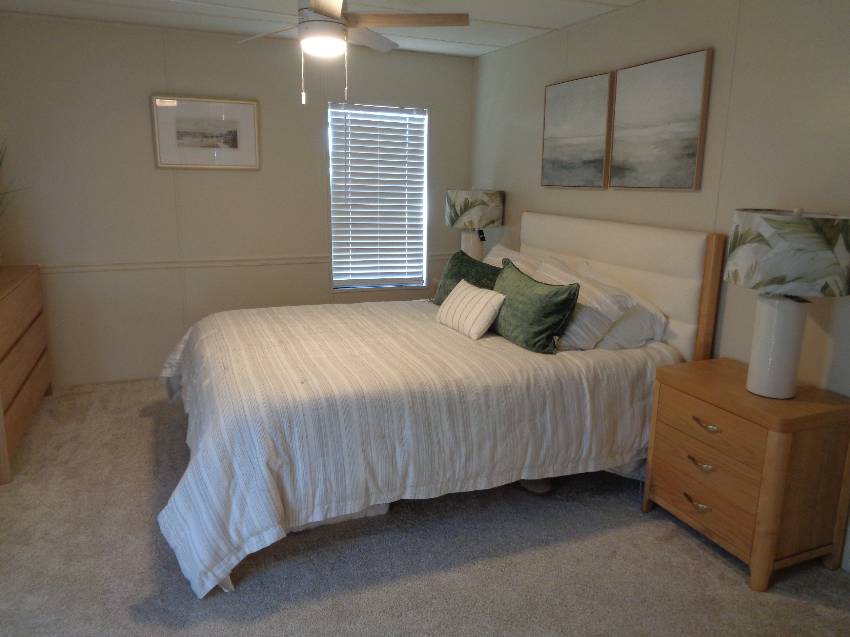 1461 Gladiola Dr a Lakeland, FL Mobile or Manufactured Home for Sale