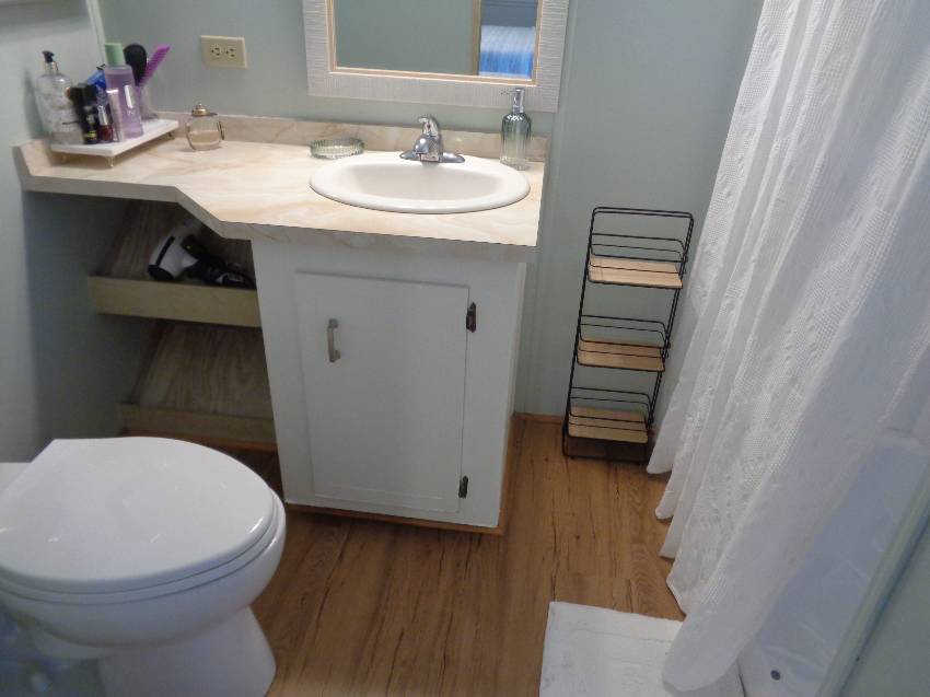 1461 Gladiola Dr a Lakeland, FL Mobile or Manufactured Home for Sale