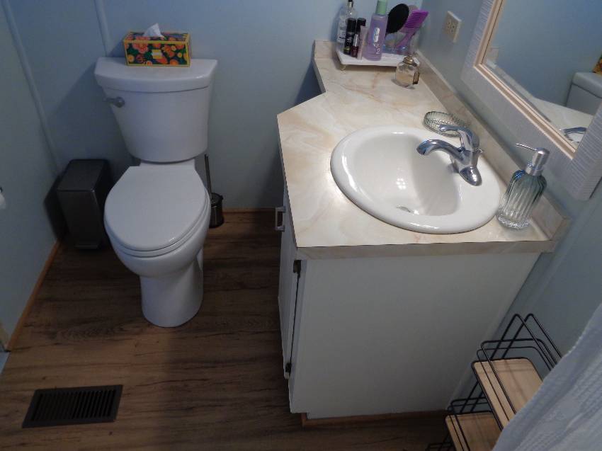 1461 Gladiola Dr a Lakeland, FL Mobile or Manufactured Home for Sale
