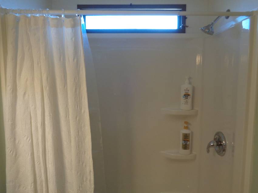 1461 Gladiola Dr a Lakeland, FL Mobile or Manufactured Home for Sale
