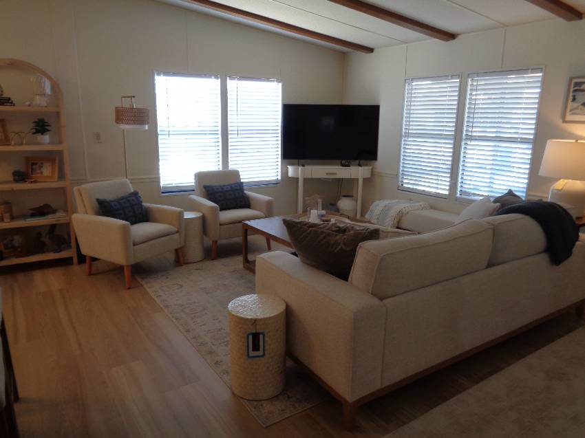 1461 Gladiola Dr a Lakeland, FL Mobile or Manufactured Home for Sale