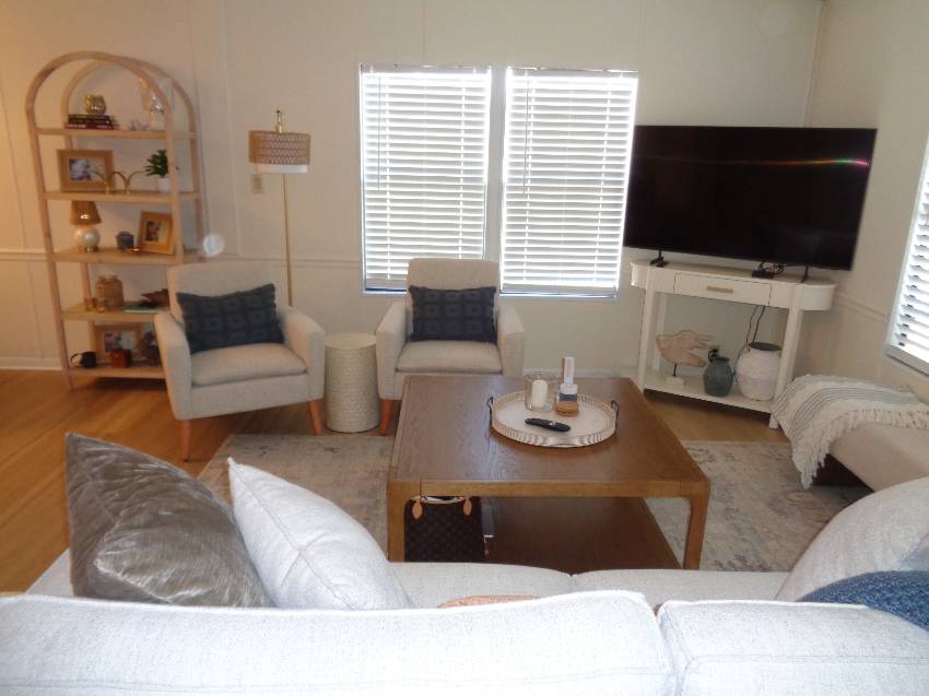 1461 Gladiola Dr a Lakeland, FL Mobile or Manufactured Home for Sale