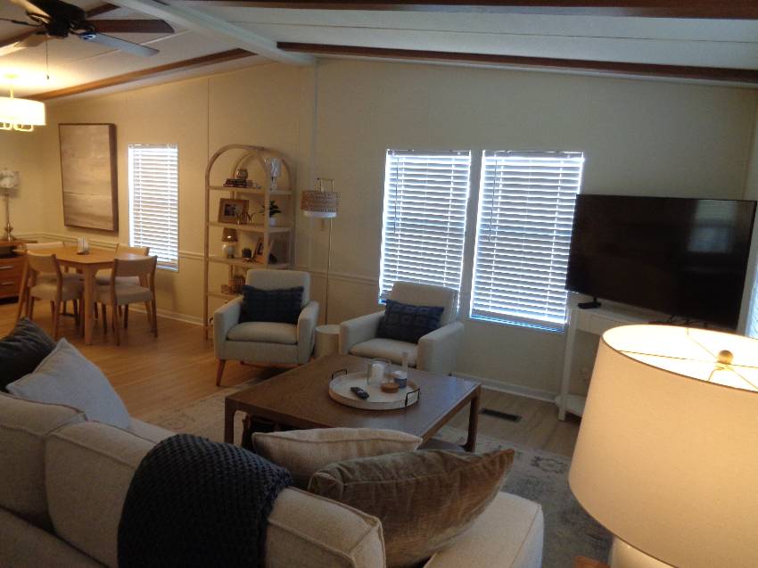1461 Gladiola Dr a Lakeland, FL Mobile or Manufactured Home for Sale
