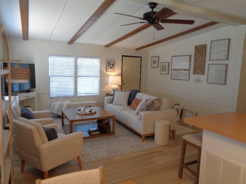 1461 Gladiola Dr a Lakeland, FL Mobile or Manufactured Home for Sale