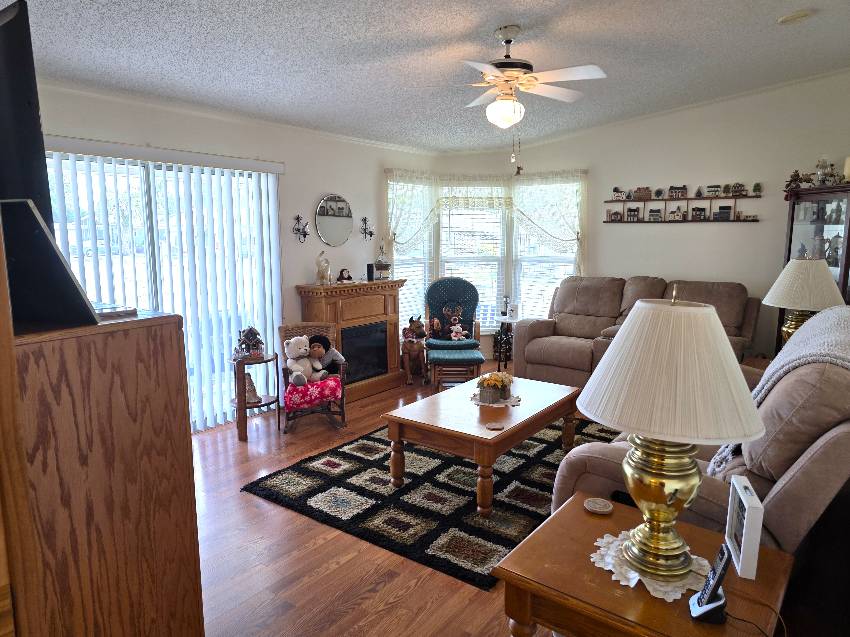 36144 Overlook Dr a Dade City, FL Mobile or Manufactured Home for Sale
