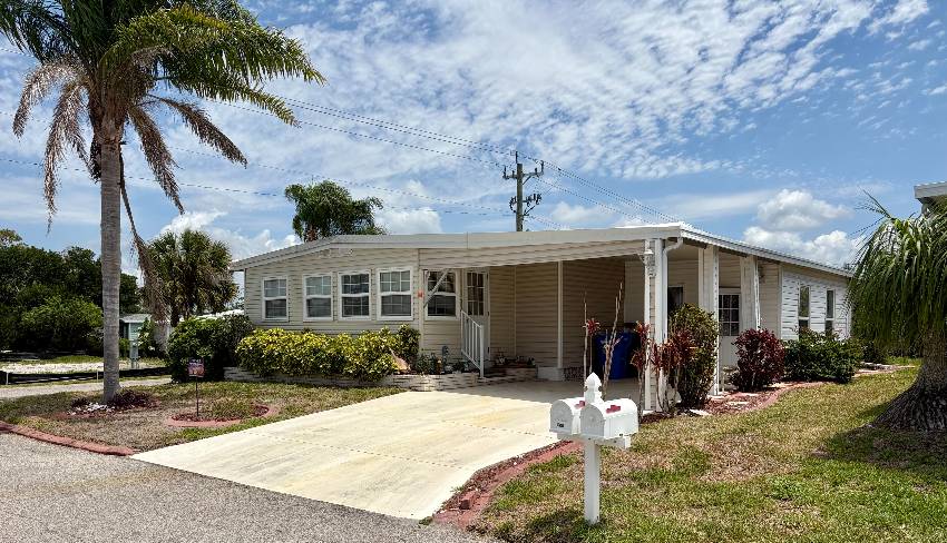 458 Zacapa:  This Is An Ideal Snowbird Getaway Home, Priced To Sell Quick a Venice, FL Mobile or Manufactured Home for Sale