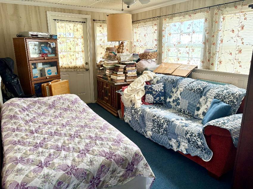 458 Zacapa:  This Is An Ideal Snowbird Getaway Home, Priced To Sell Quick a Venice, FL Mobile or Manufactured Home for Sale