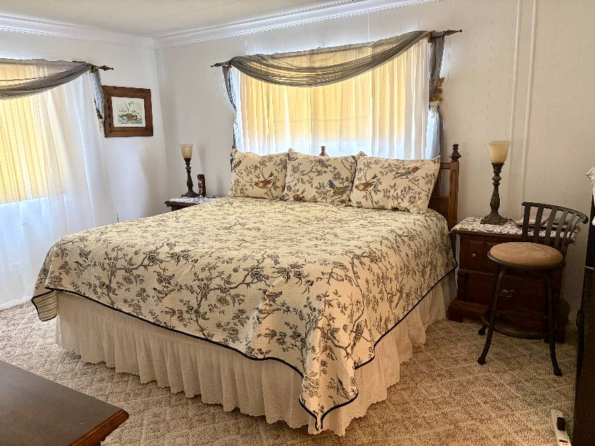 458 Zacapa:  This Is An Ideal Snowbird Getaway Home, Priced To Sell Quick a Venice, FL Mobile or Manufactured Home for Sale