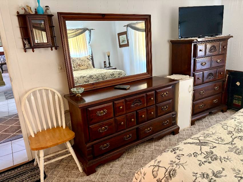 458 Zacapa:  This Is An Ideal Snowbird Getaway Home, Priced To Sell Quick a Venice, FL Mobile or Manufactured Home for Sale