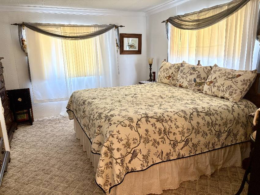 458 Zacapa:  This Is An Ideal Snowbird Getaway Home, Priced To Sell Quick a Venice, FL Mobile or Manufactured Home for Sale