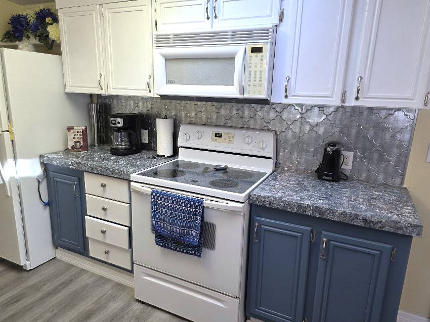 10267 S Ashcroft Terrace a Homosassa, FL Mobile or Manufactured Home for Sale
