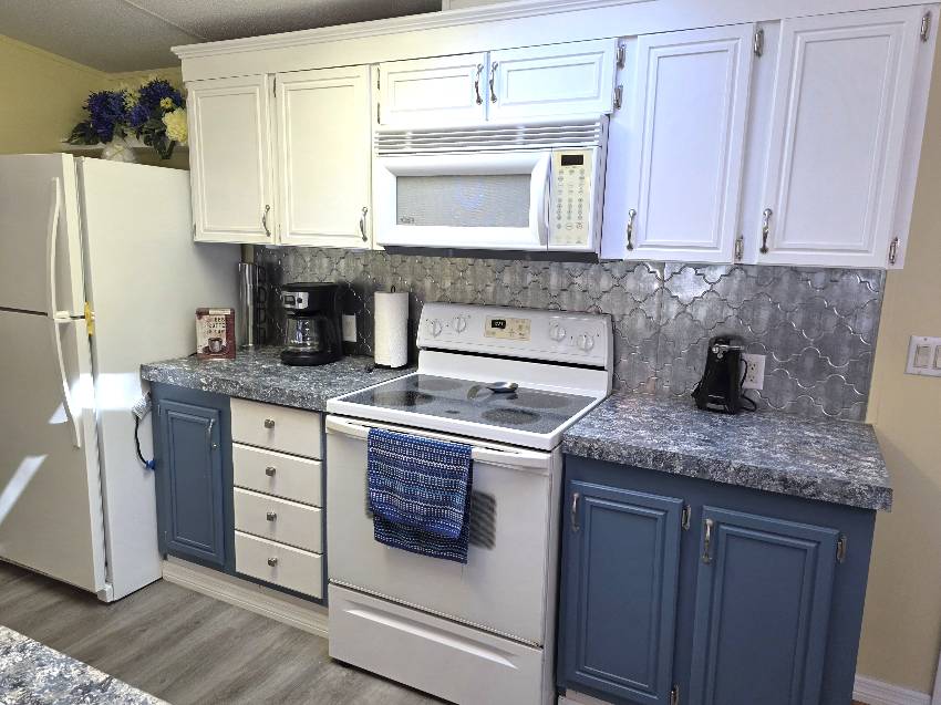 10267 S Ashcroft Terrace a Homosassa, FL Mobile or Manufactured Home for Sale