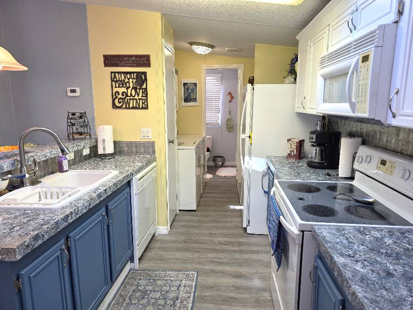 10267 S Ashcroft Terrace a Homosassa, FL Mobile or Manufactured Home for Sale