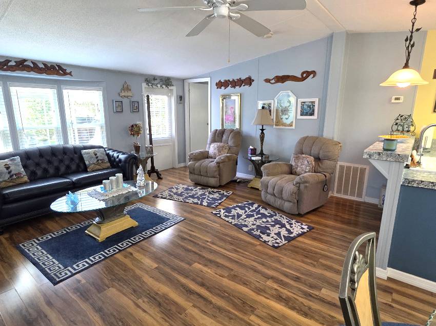 10267 S Ashcroft Terrace a Homosassa, FL Mobile or Manufactured Home for Sale