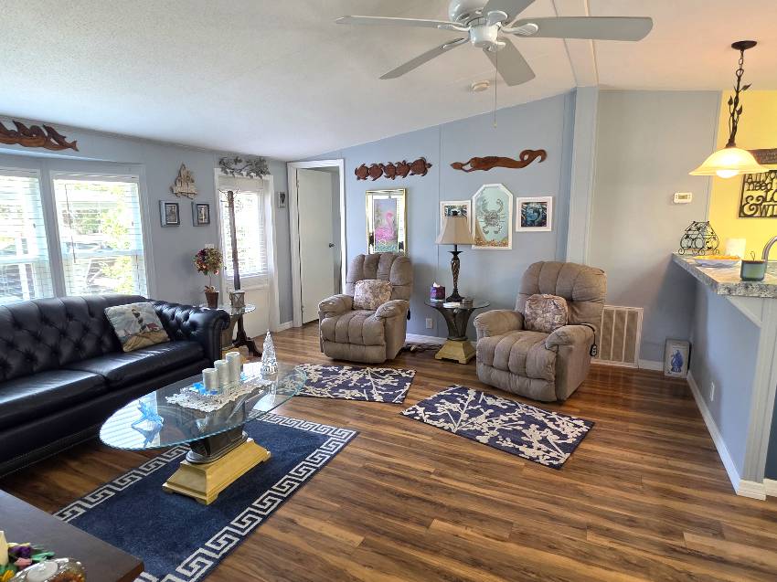 10267 S Ashcroft Terrace a Homosassa, FL Mobile or Manufactured Home for Sale